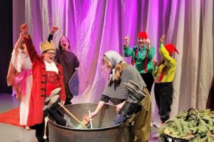 Theaterspielclub 13+ - Leitung: Angelika Wagner