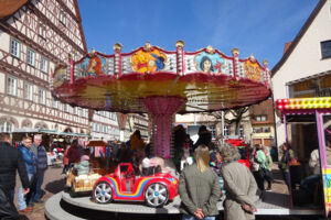 Traditioneller Ostermontagsmarkt